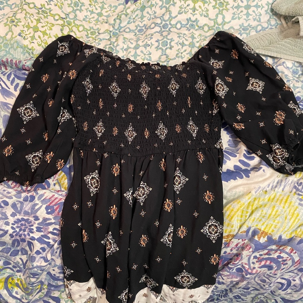 SO off the shoulder half sleeve blouse